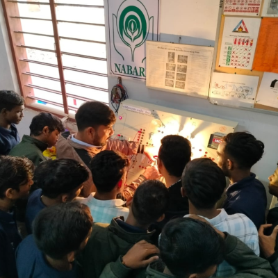 Industrial-Electrician-4